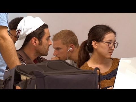 ¿Cuál es la situación de la política de fomento del empleo juvenil en Europa?